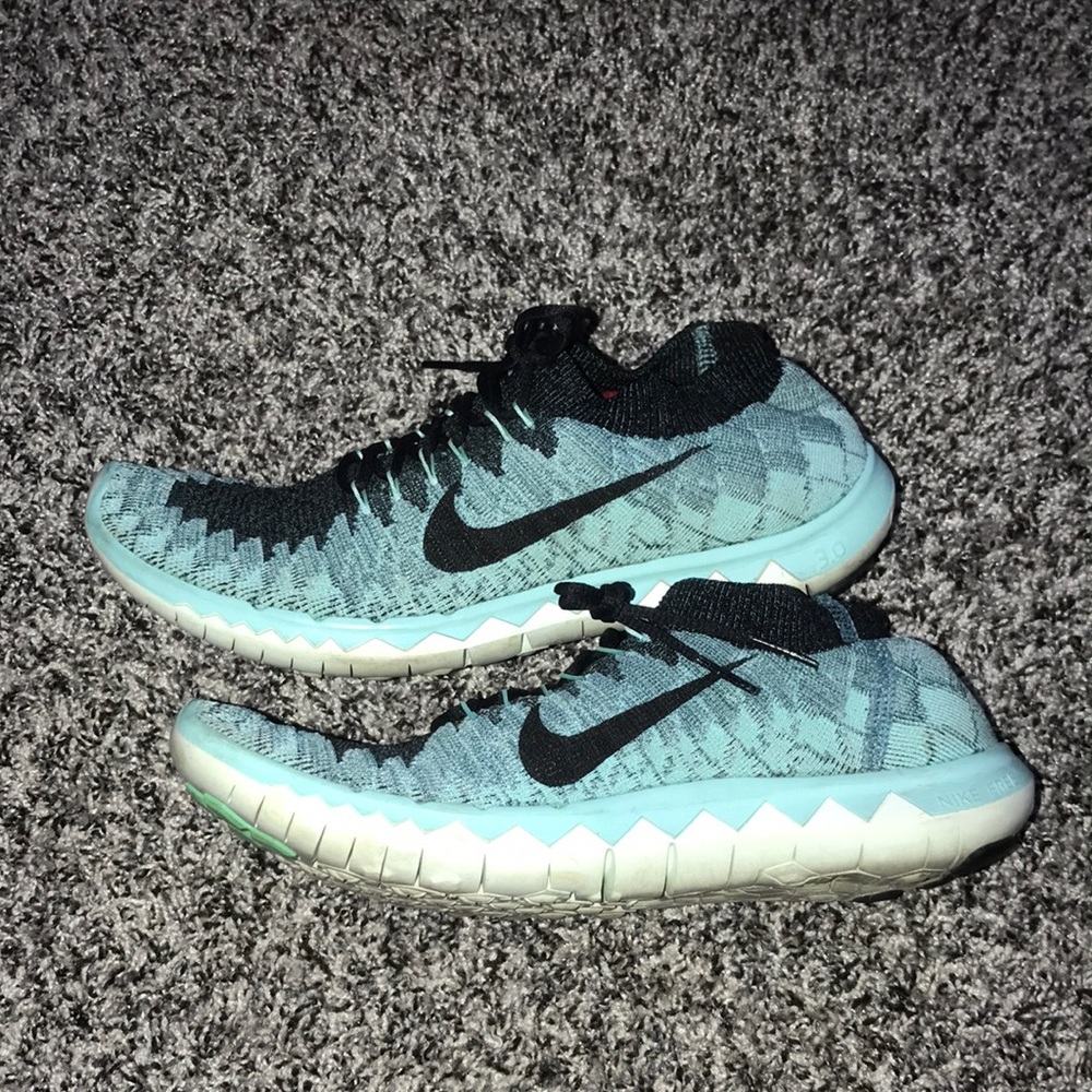 Women’s Nike Free Running Shoes